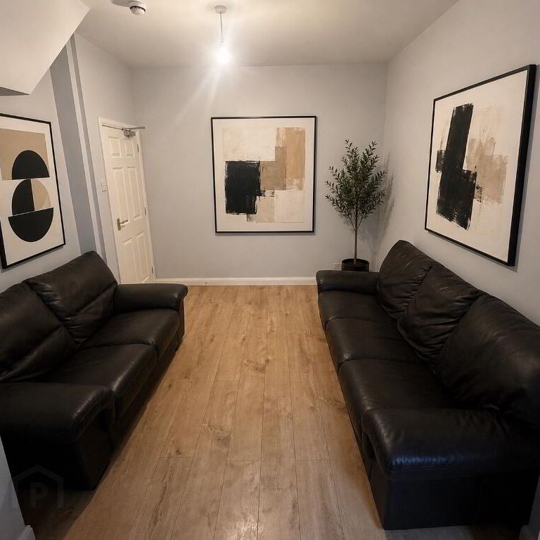 Donegall Avenue, Room 1, All Bills Included., Belfast, BT12 6LW - Photo 1