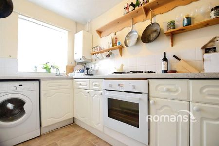 2 bedroom terraced house to rent - Photo 4