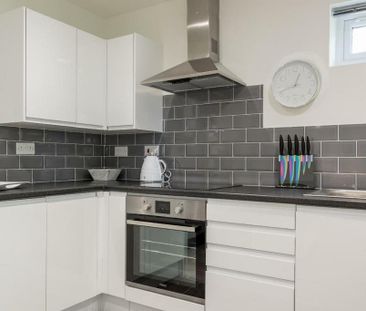 1 bedroom flat to rent - Photo 2