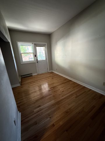 402 McLeod Street - 1 - Photo 3