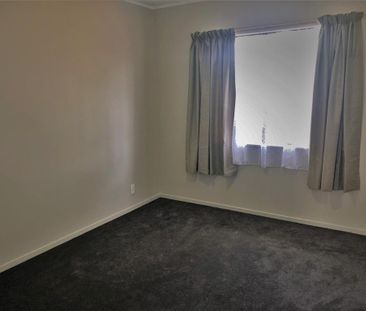 Unit 2, 45 Templeton Place, Clendon Park, Auckland - Photo 4