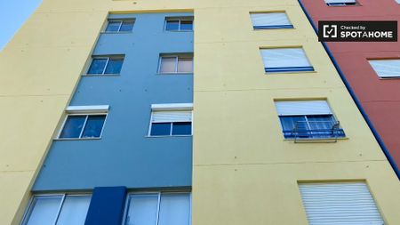 lisbon, Setúbal Municipality 2825 - Photo 4