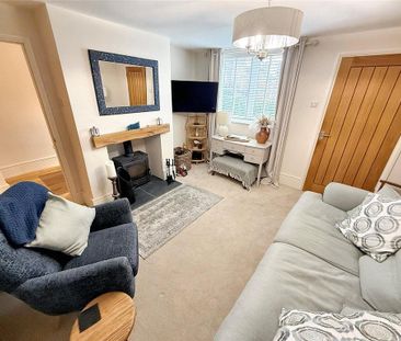 2 bedroom end of terrace house to rent - Photo 1