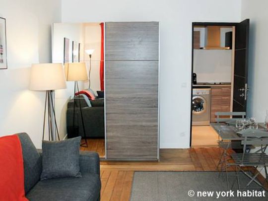 Logement à Paris, Location meublée - Photo 1