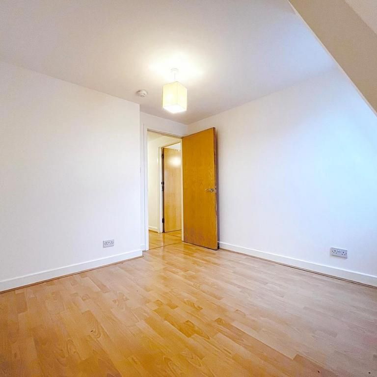 2 bedroom duplex to rent - Photo 1