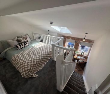 Studio to rent - Photo 2