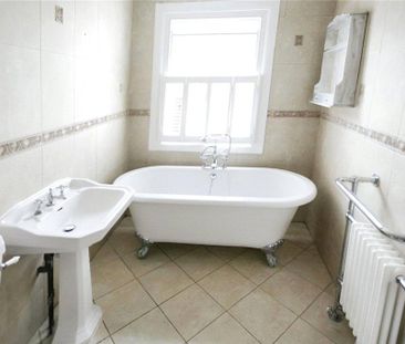 4 bedroom detached house to rent - Photo 5