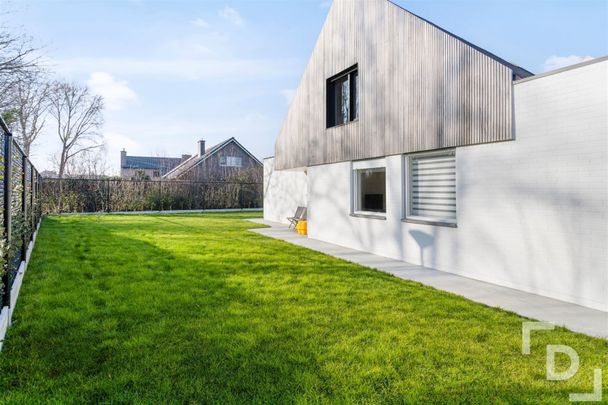 Prachtige villa aan de stadsrand - Photo 1