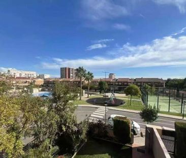 4 room luxury House for rent in Paterna, Valencia - Photo 2