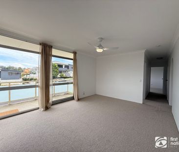 Coastal convenience at its best - Photo 1