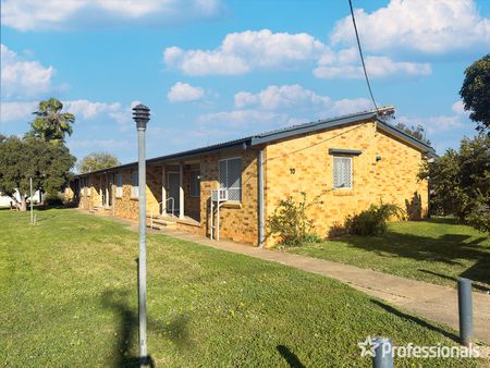 10 Bent Street, West Tamworth NSW 2340 - Photo 4