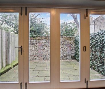 2 bedroom terraced house to rent - Photo 1