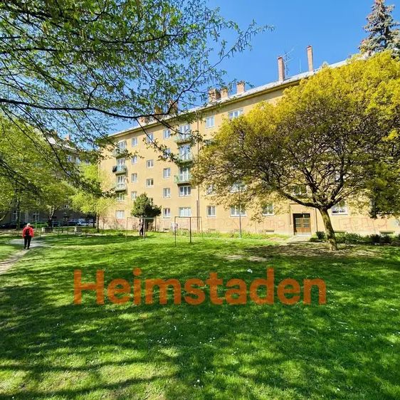 Pronájem bytu 1+1 37 m - Photo 1