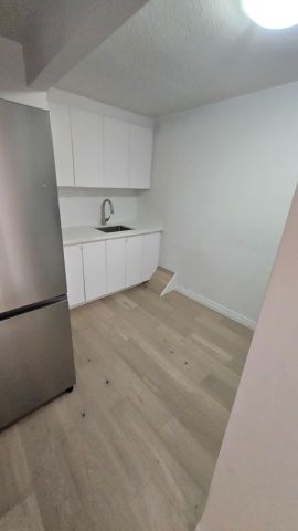 For Lease - 61 Vanier Drive Unit# Upper Level, Guelph, Ontario - Photo 5