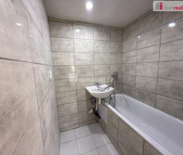 Pronájem bytu 2+1 62 m2 - Fotografie 6