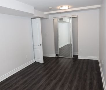 For Lease - 10 Tarsus Crescent, Toronto, Ontario - Photo 3