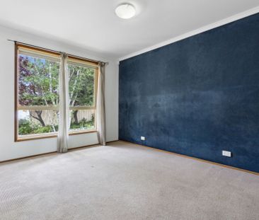 Freshly renovated Townhouse in Prime Amaroo Location - Photo 1