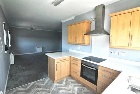 2 bedroom apartment to rent - Photo 4