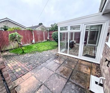 2 bedroom semi-detached bungalow to rent - Photo 1