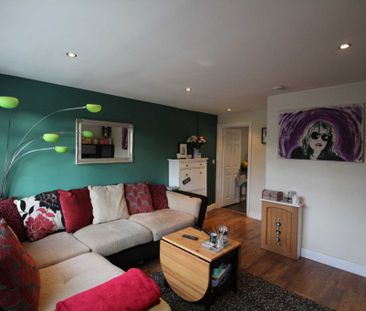 2 bed End of Terrace for rent - Photo 5