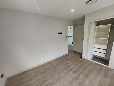 Modern Home Great location - Photo 4