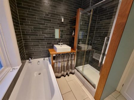 2 bedroom property to rent - Photo 4