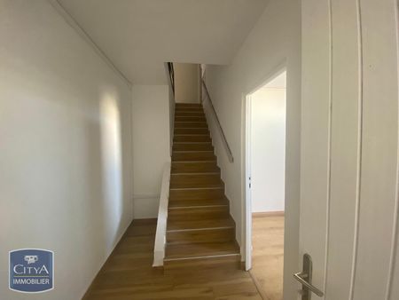 Location Appartement 4 pièces 105m² ST DENIS 97400 - Photo 5