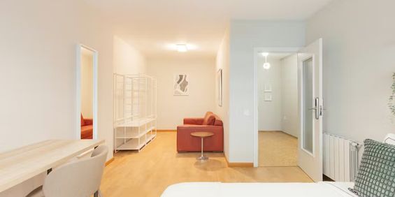 Carrer de Colón, Valencia, Valencian Community 46004 - Photo 3