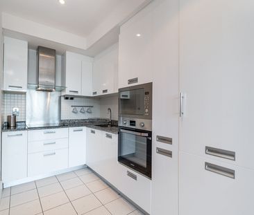 Weavers Hall, Levmoss Park, Leopardstown, Dublin 18, D18 F896 - Photo 6