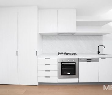 Head North for luxury - Photo 1