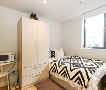 Grove Road, - Photo 1