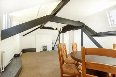 3 bedroom flat to rent - Photo 2
