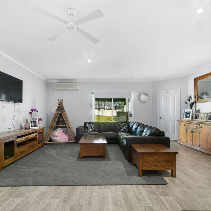 60 Comans St, Morwell, Vic 3840 - Photo 1