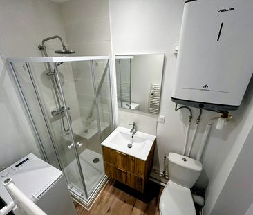 À LOUER – Studio rénové de 23 m², Rue Meurein, Lille réf 1506 - Photo 3