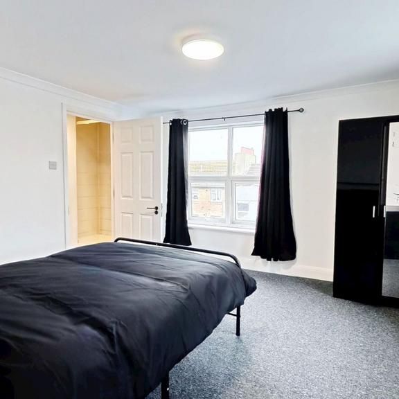 5 bedroom house share to rent - Photo 1
