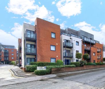 Walnut Tree Close, Guildford, Surrey, GU1 - Photo 6
