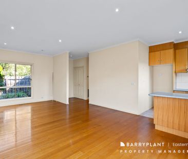 Low-Maintenance Living Set at the Rear! - Photo 6