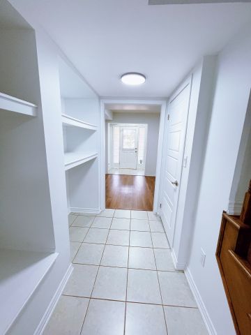 For Lease - 651 Laking Terrace, Milton, Ontario - Photo 2