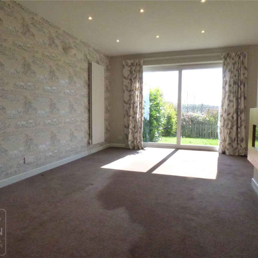 Hurst Crescent, Rawtenstall, Rossendale, BB4 - Photo 1