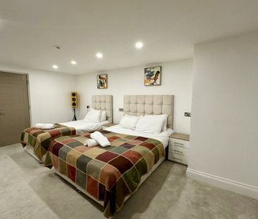 Grange Avenue - Photo 3