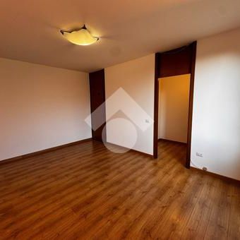 5 locali in affitto - Photo 1