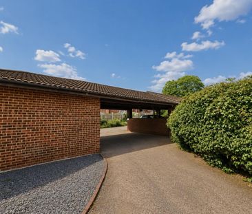 2 Bedroom Maisonette - Upper To Let - Photo 6