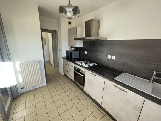 Location Appartement 2 pièces 52m² NIMES 30900 - Photo 1