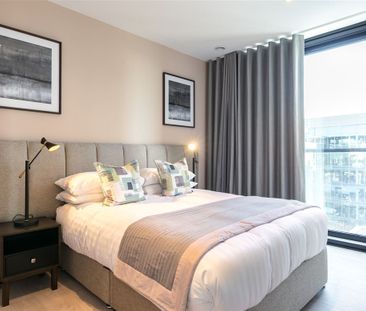 Water Facing Three Bedroom Apartment @ 260 Opus, 6 Hanover Quay, Gr... - Photo 5