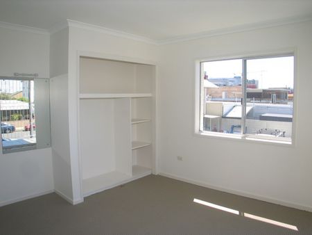 Central 2 Bedroom Unit - Photo 3