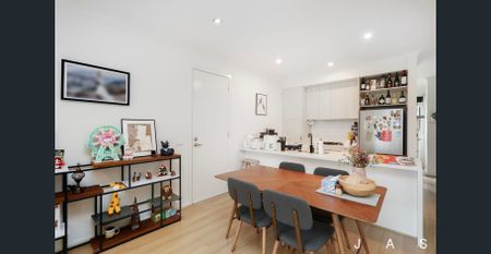 A Striking Modern Residence Designed for Effortless Living - Photo 3