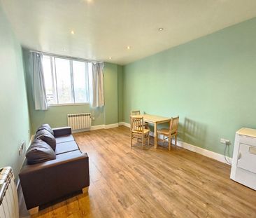2 Bed Flat, Park Street, LU1 - Photo 3