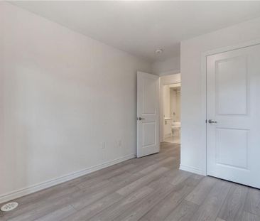 For Lease - 305 Garner Road Unit# 39, Hamilton, Ontario - Photo 6