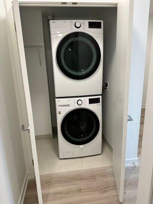 For Lease - 395 Square One Drive Unit# 402, Mississauga, Ontario - Photo 1