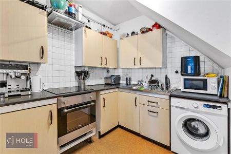5 bedroom semi-detached house to rent - Photo 5